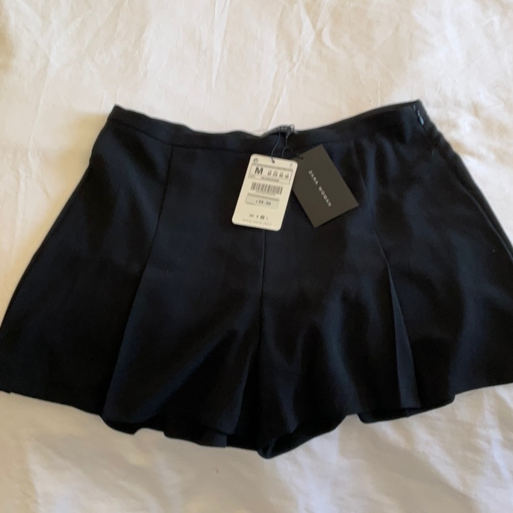 Black crepe tailored shorts